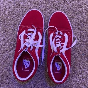 RED OLD SKOOL VANS 9.5